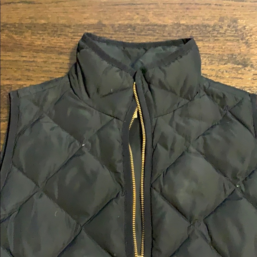 JCrew Quilted Puffer Vest - Picture 4 of 6